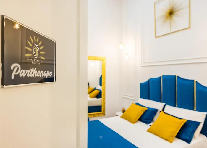 Frühstückspension L'angolo D'o Core 4*